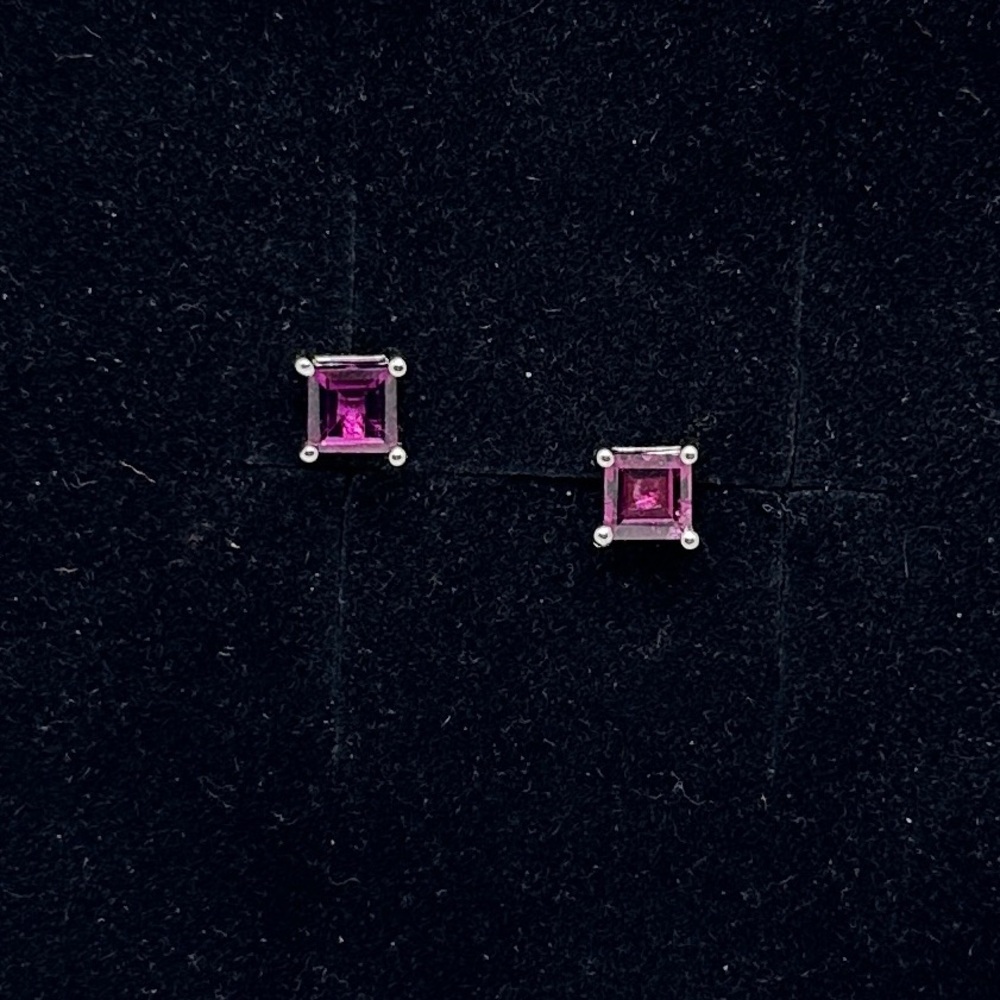 Princess cut rhodolite garnet stud earrings sterling silver